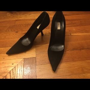 Prada curved heels suede pumps